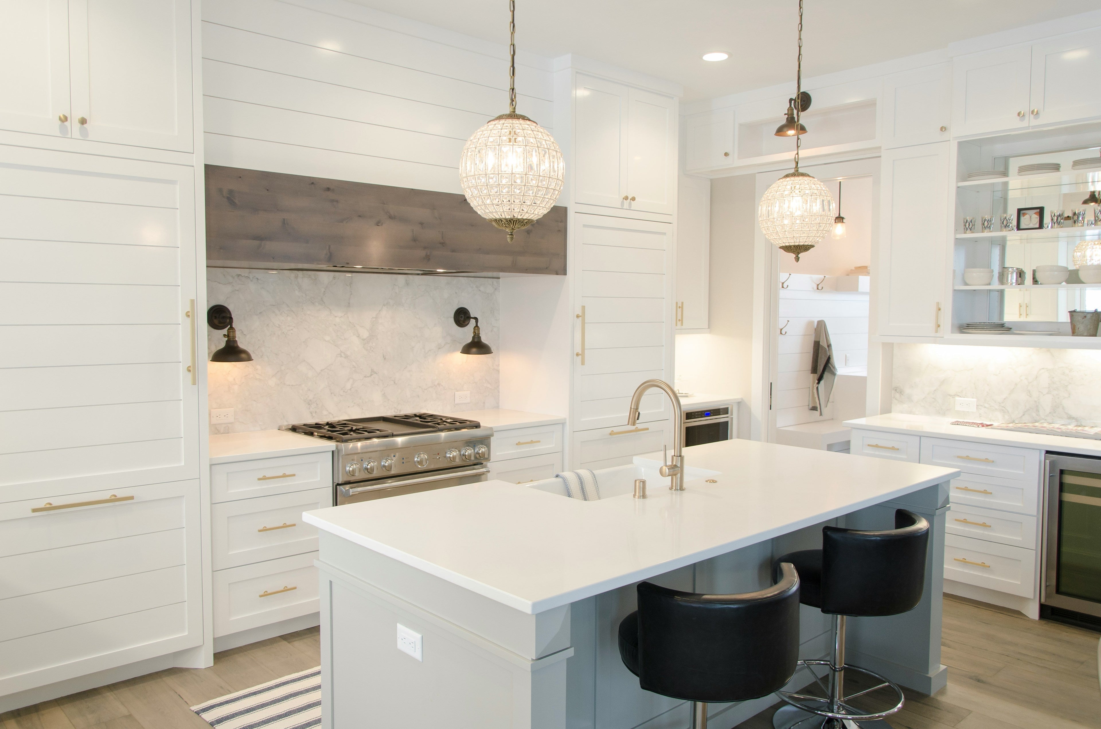 What are the benefits of natural stone?