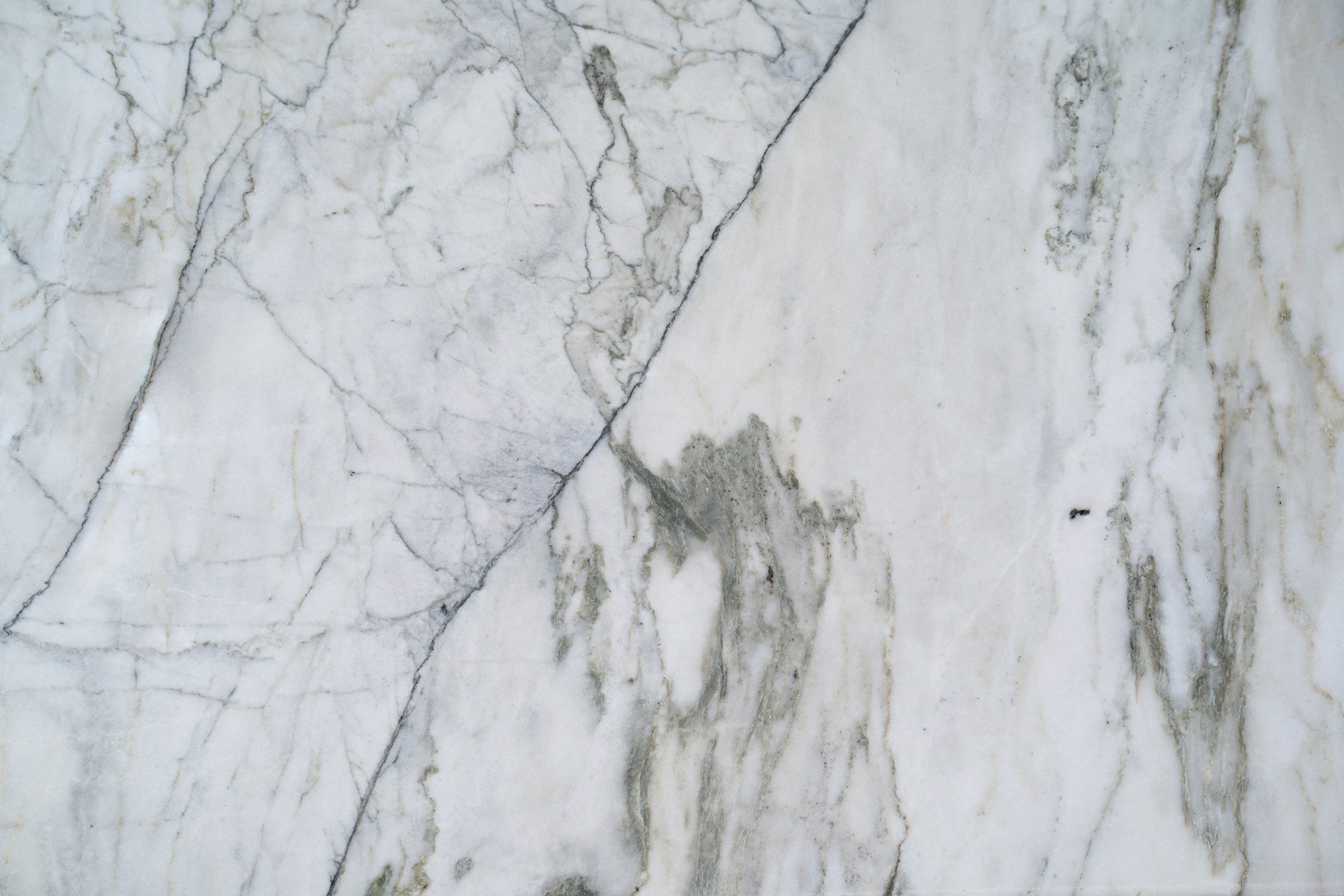 Stone Slabs Online: Control, Convenience, and Creativity